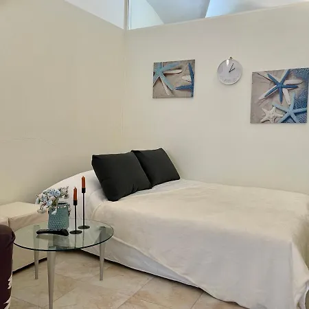 Apartment 100m Dal Mare Nel Cuore Del Paese -centrostorico Pietra Ligure